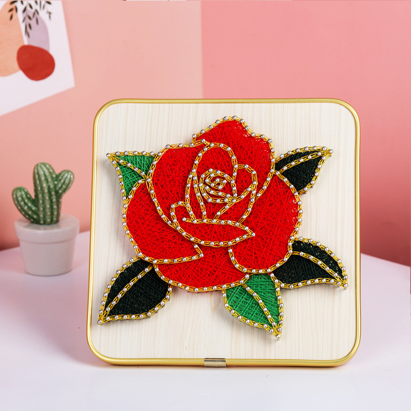 Radiant Rose - String Art Set met rode roos