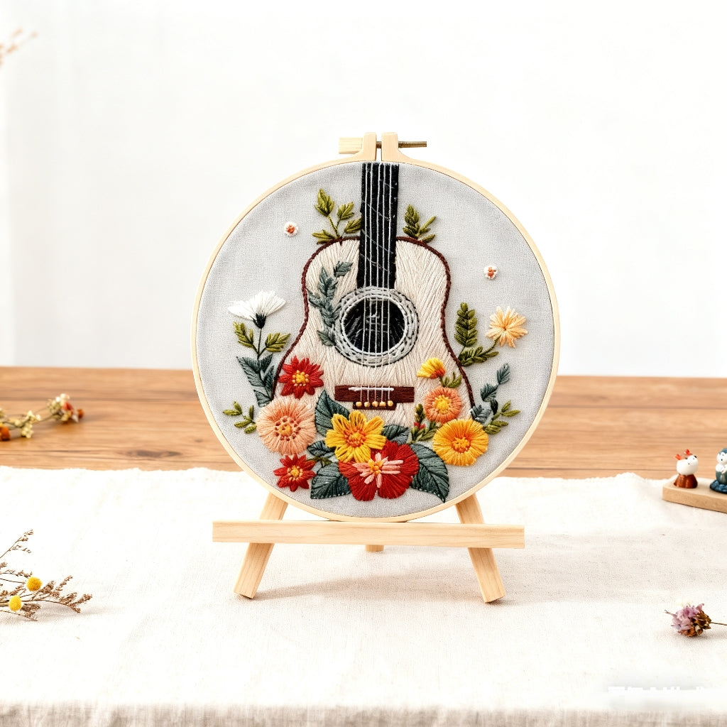 Golden Guitar – Borduurset met bloemen en akoestische gitaar