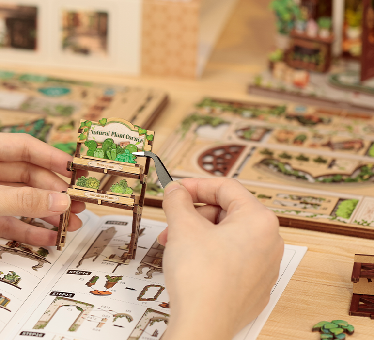 Wood Art - Green Life Bookshop