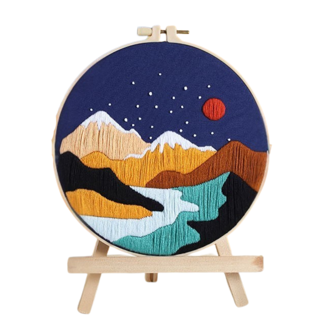 Desert Horizon – Borduurset met bergen, maan en rivier