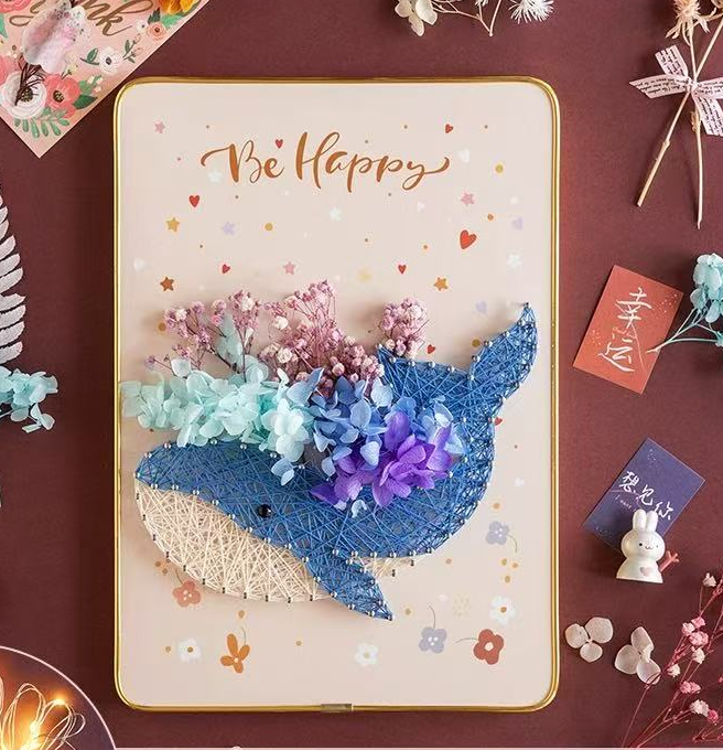 Blooming Whale - String Art Set met droogbloemen en ledlichtjes