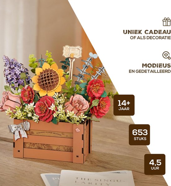 Wood art - Wooden Bloom Box