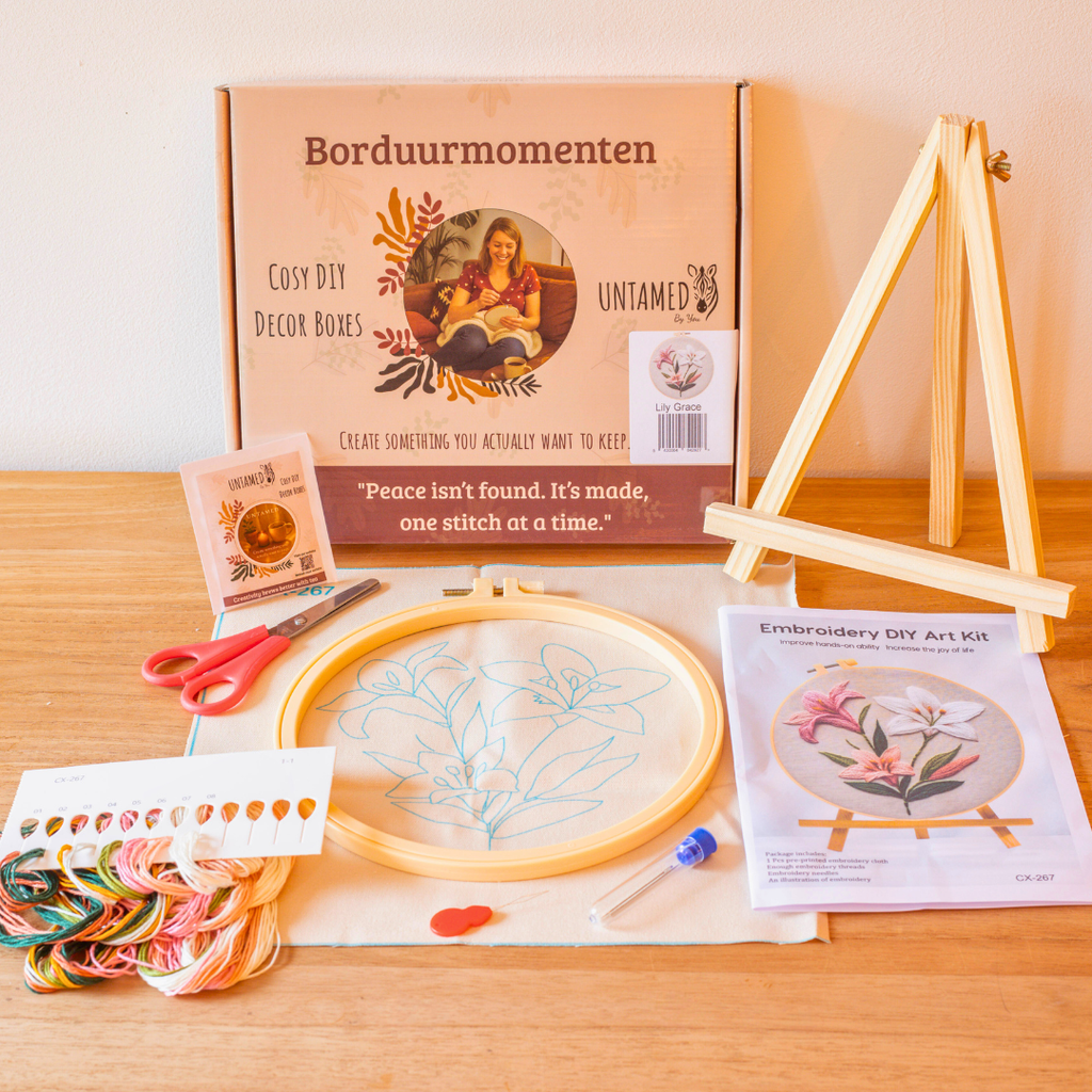 Lily Grace – Embroidery kit with elegant lilies in soft shades