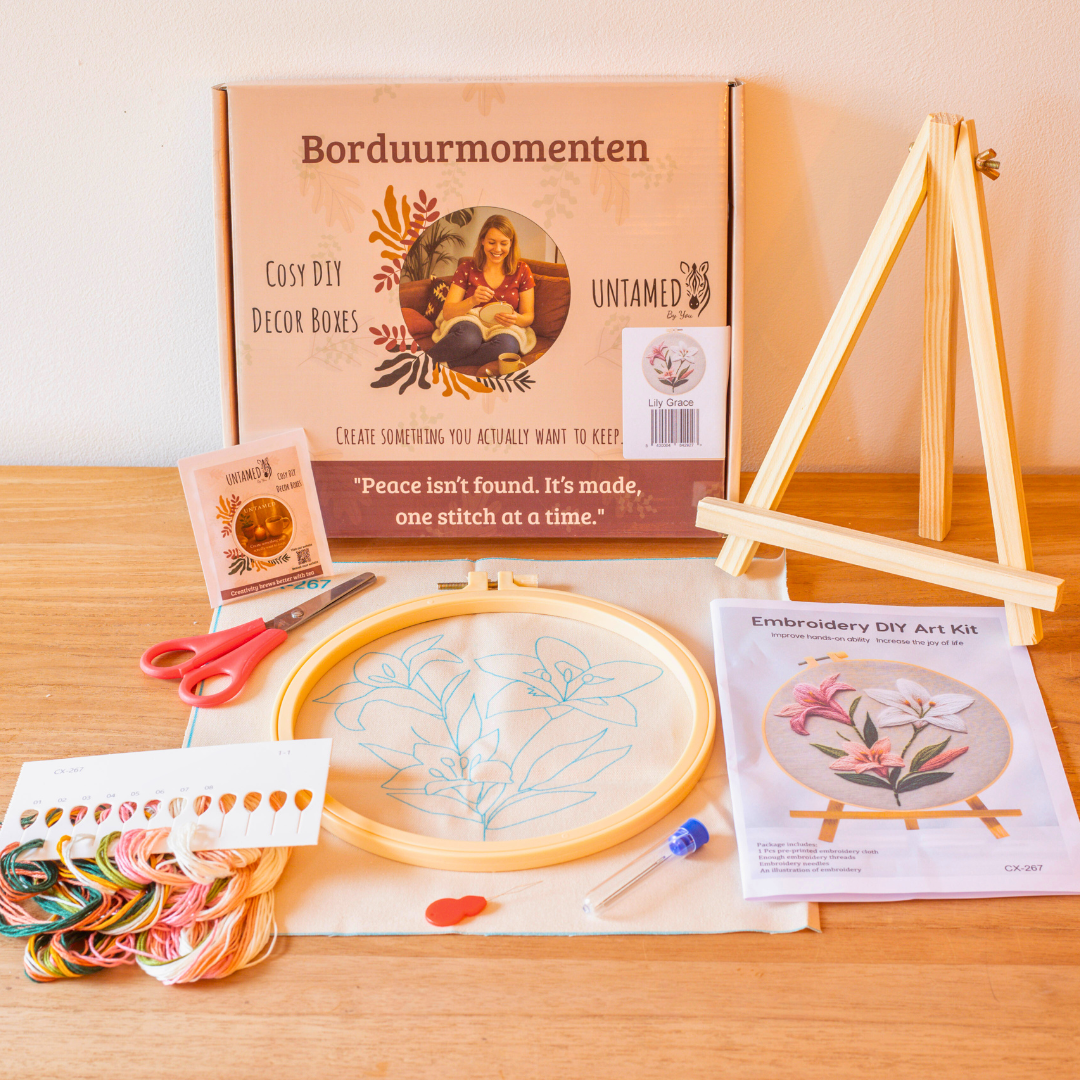 Lily Grace – Embroidery kit with elegant lilies in soft shades