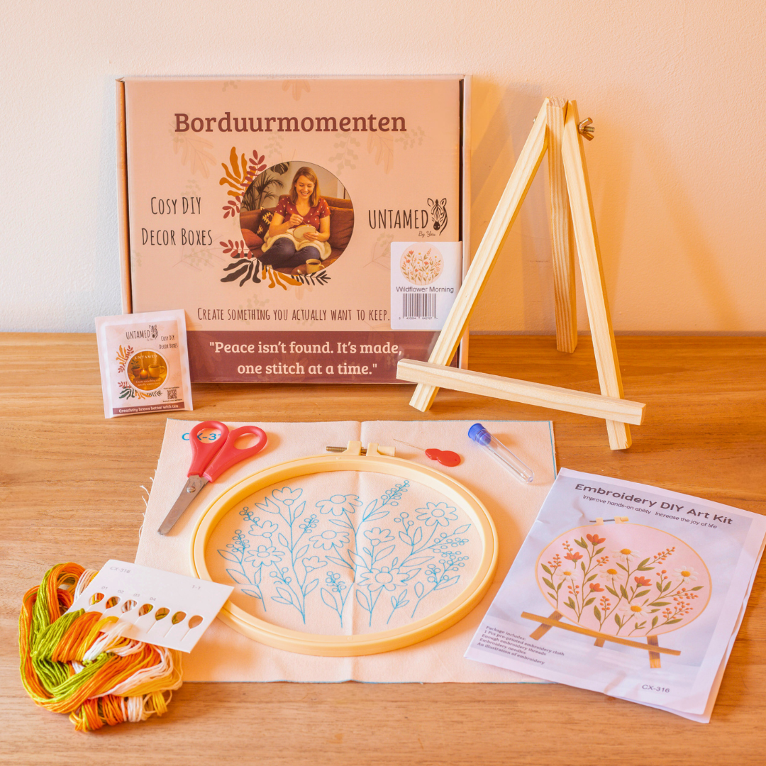 Wildflower Morning - Borduurset met margrietjes en oranjebloemen