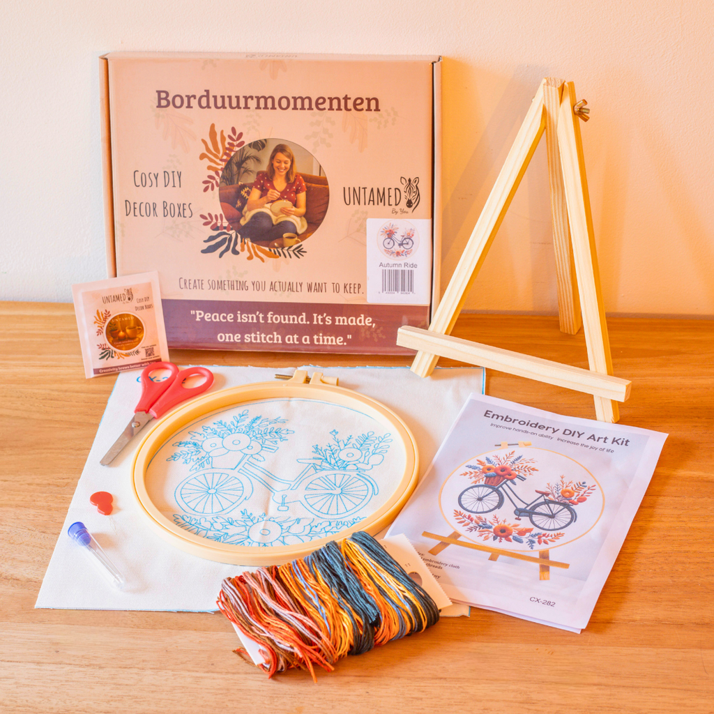 Balade d'automne – Kit de broderie avec vélo et fleurs d'automne