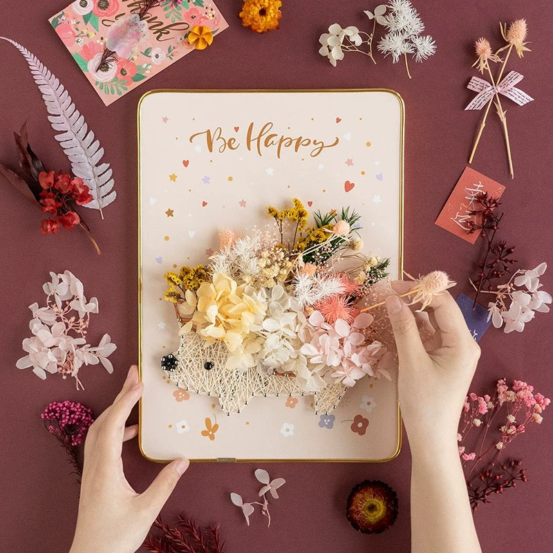 Honey Hedgehog - String Art Set met droogbloemen en ledlichtjes