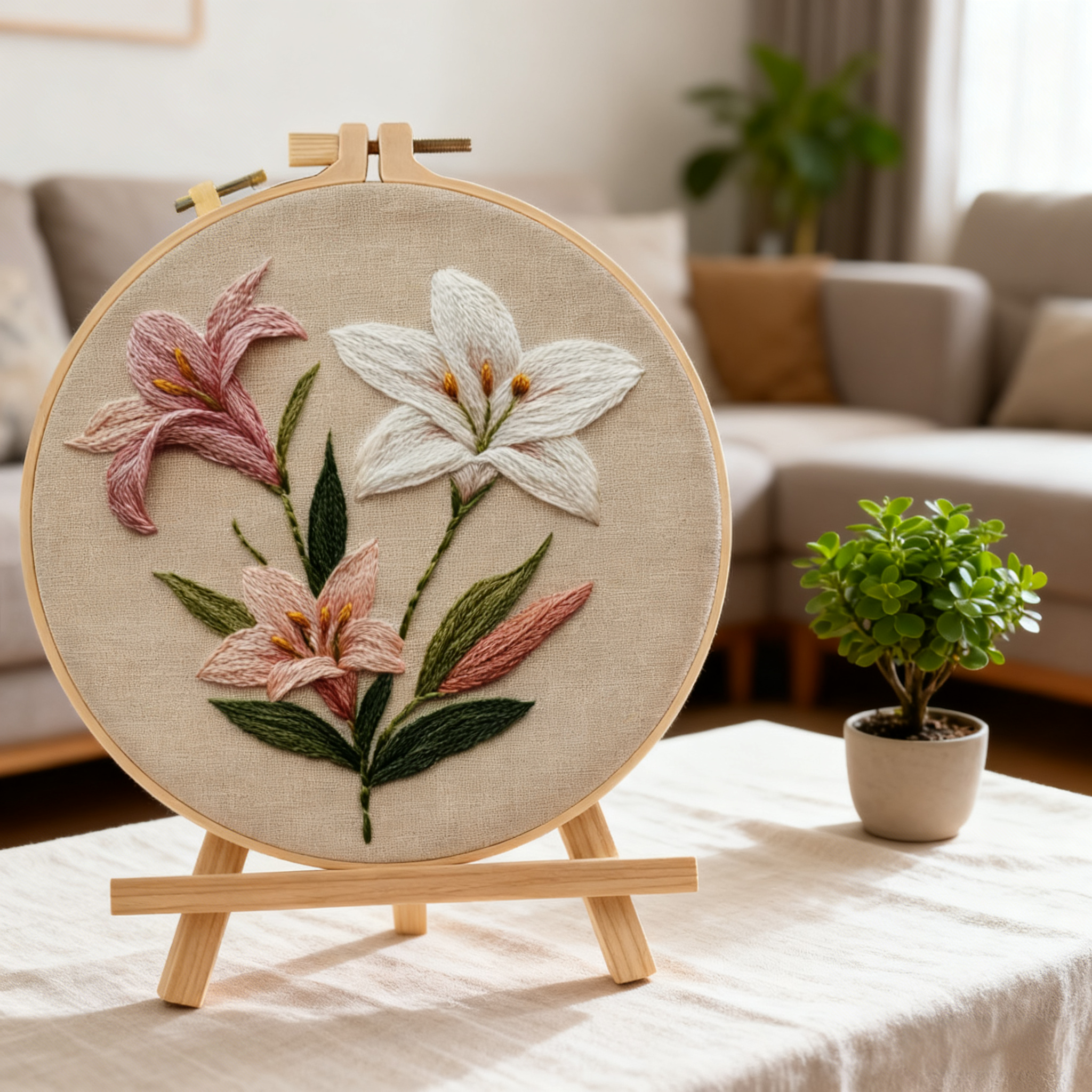 Lily Grace – Borduurset met elegante lelies in zachte tinten