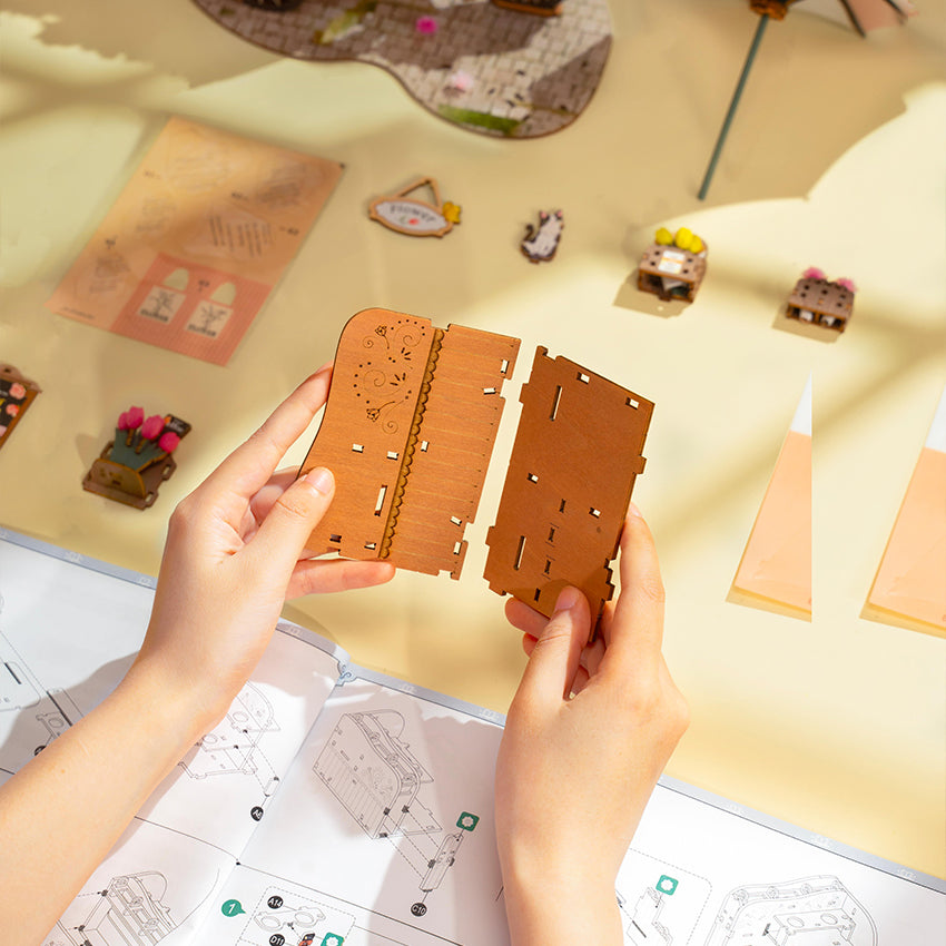 Wood Art - Blossom Cart
