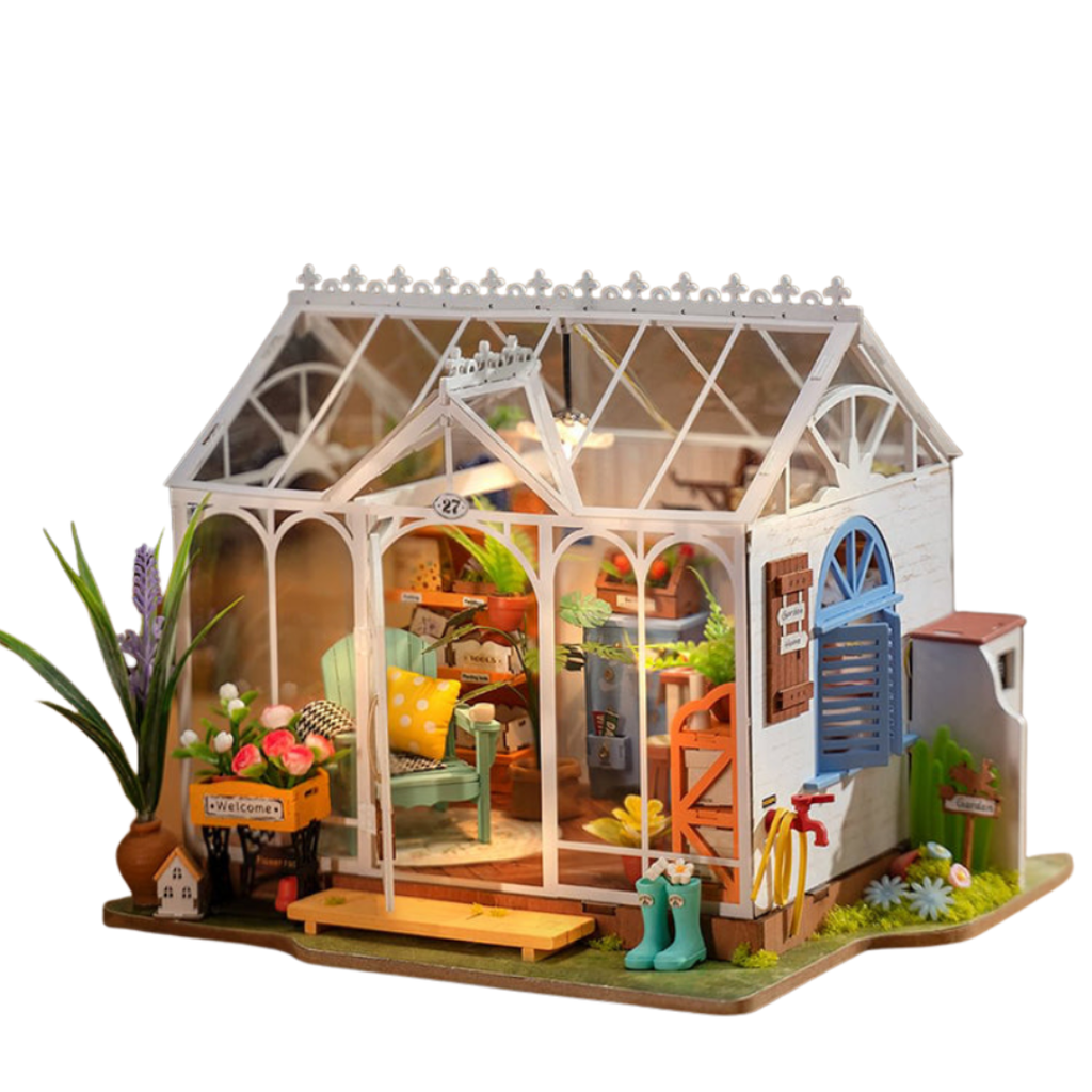 Wood Art - Dreamy Garden House