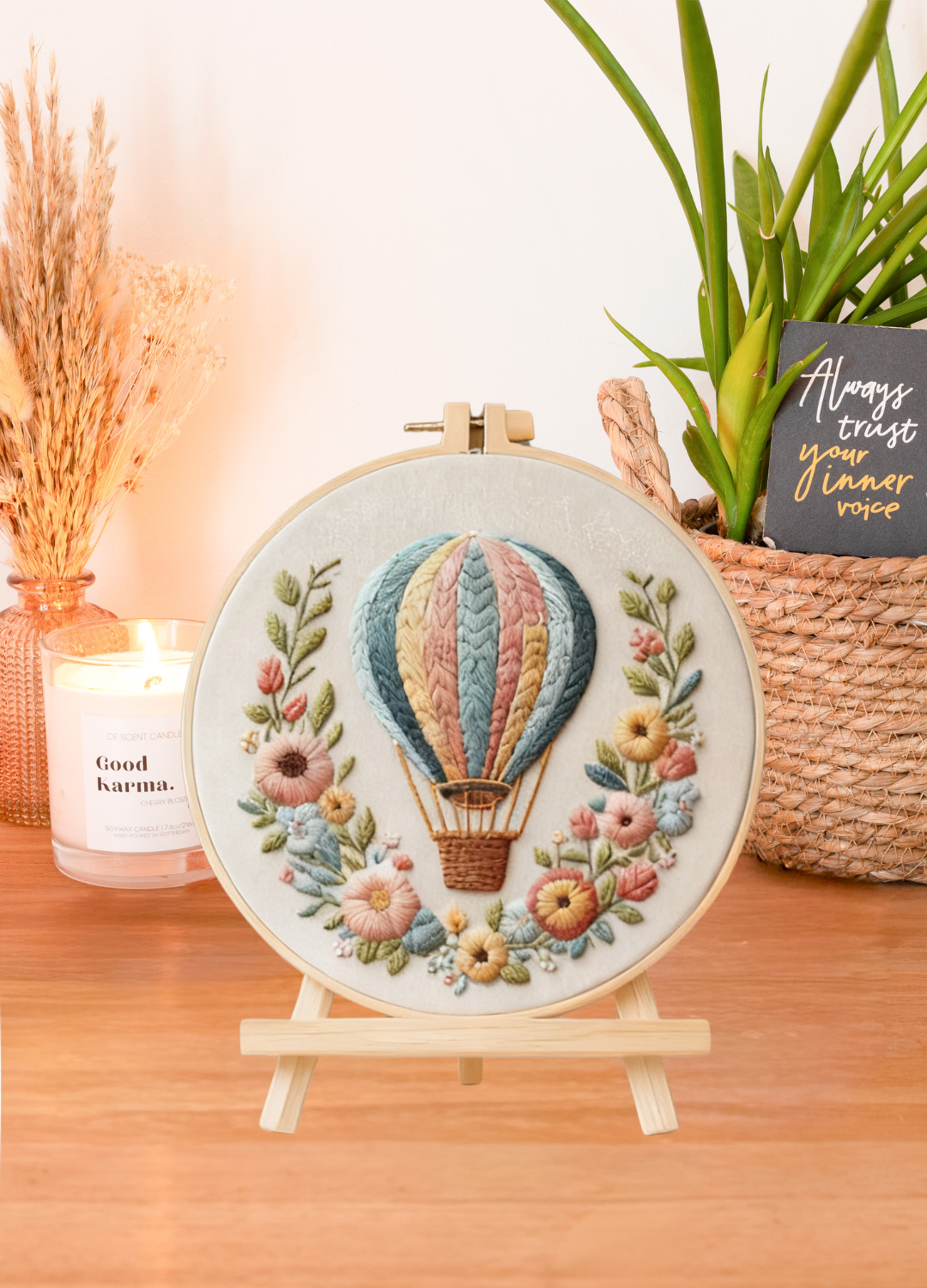 Sky Bloom – Borduurset met luchtballon en bloemenkrans