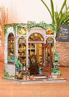 Wood Art - Green Life Bookshop