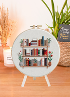 Borduurmoment - The Cosy Bookshelf