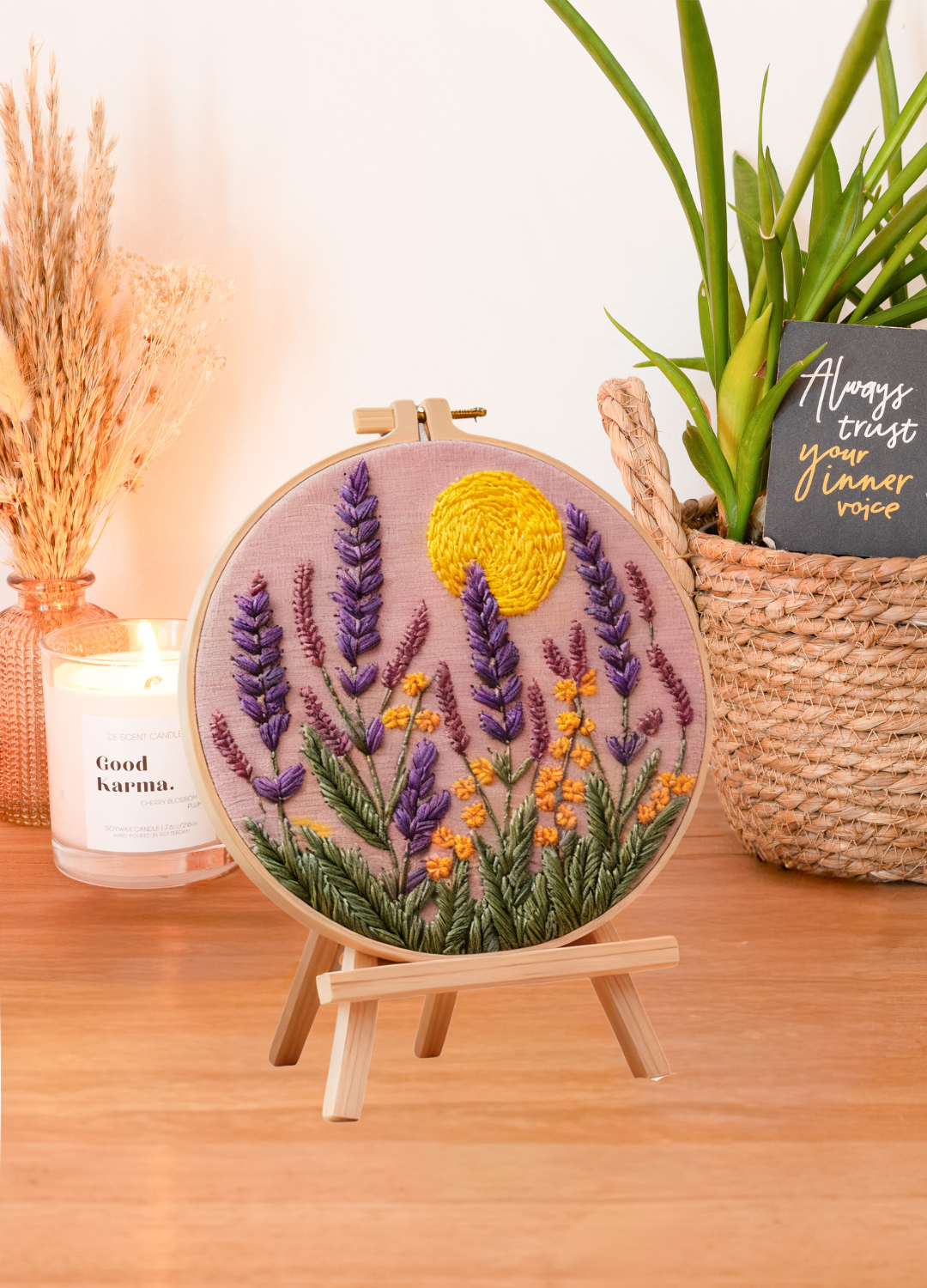 Lavender Sunset – Borduurset met lavendel en gouden avondzon